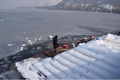 Jammu Kashmir Weather: Jammu is colder than Srinaga